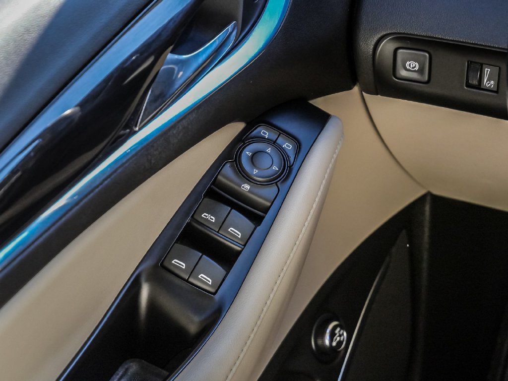Used 2023 Buick Enclave Essence w/ Sport Touring Edition FWD image 29