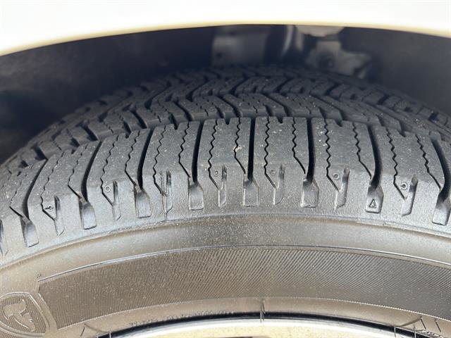 Certified 2023 Ford Transit Connect XL FWD image 10