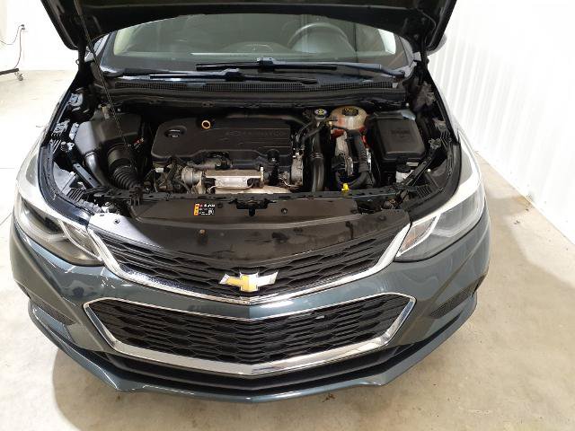 Used 2018 Chevrolet Cruze LT w/ Convenience Package FWD image 7