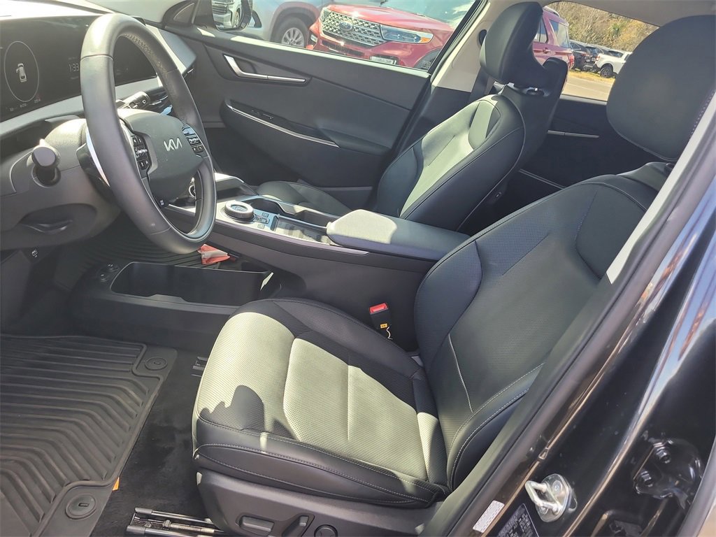 Used 2023 Kia EV6 Wind image 16