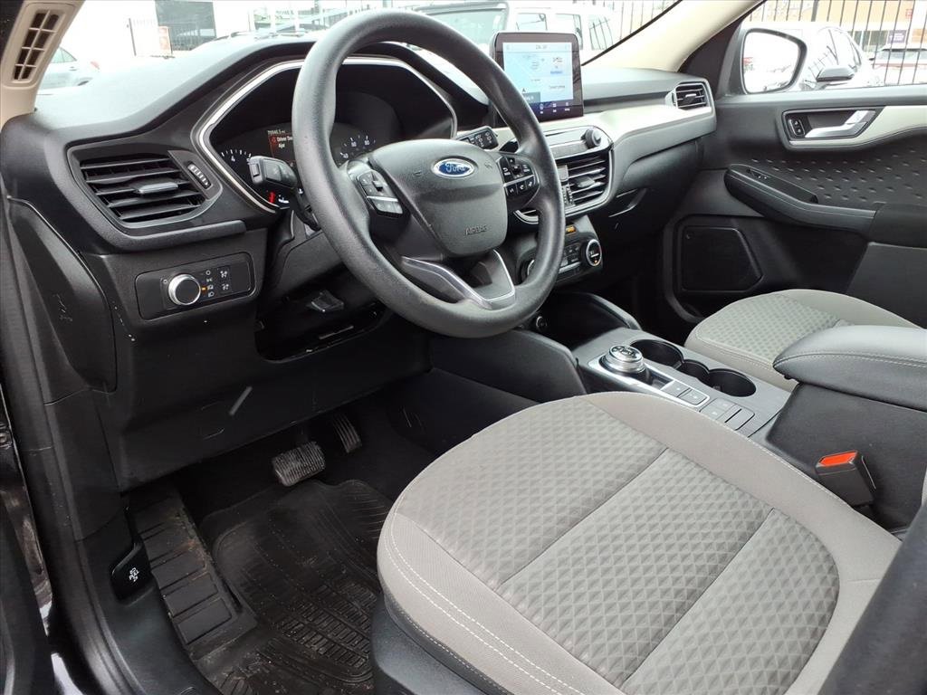 Certified 2020 Ford Escape SE image 12