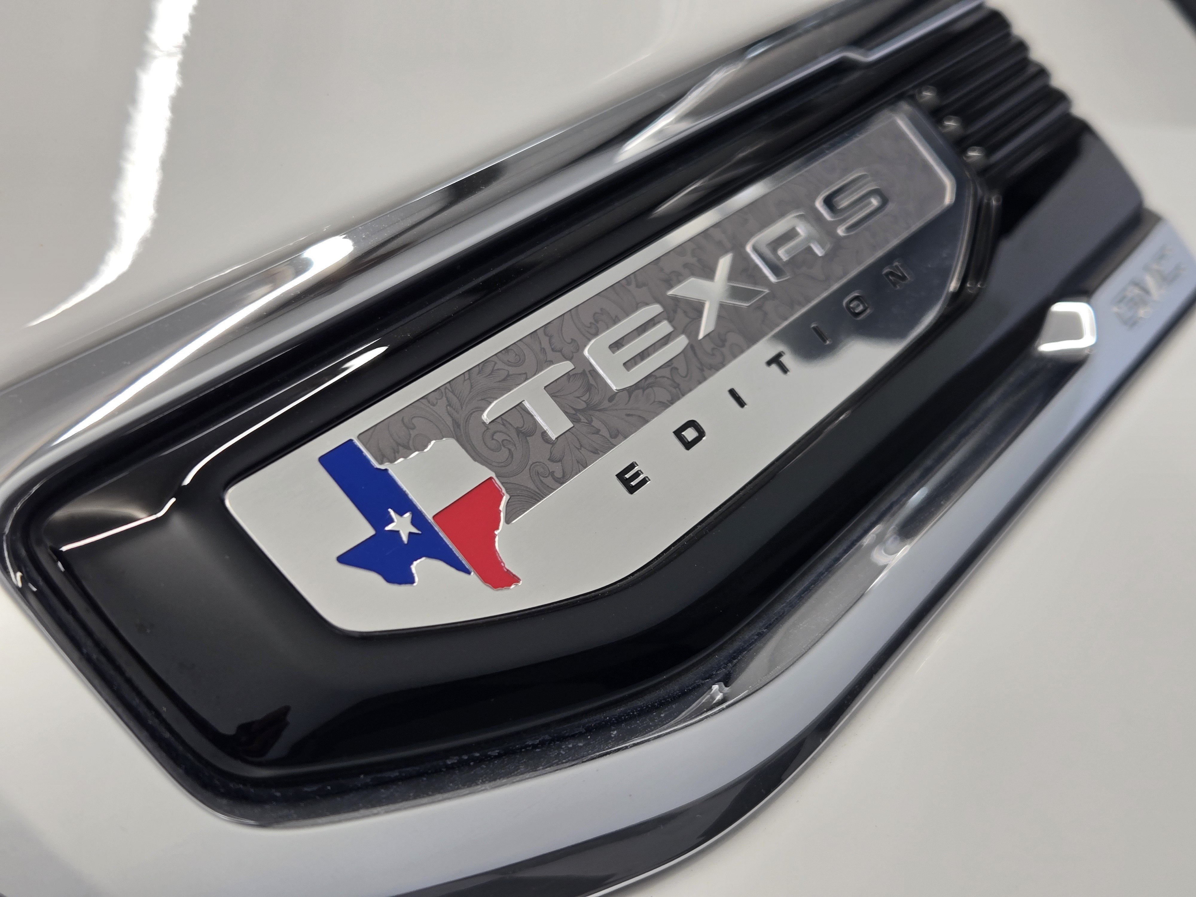 Used 2025 GMC Sierra 1500 SLT AWD/4WD image 12