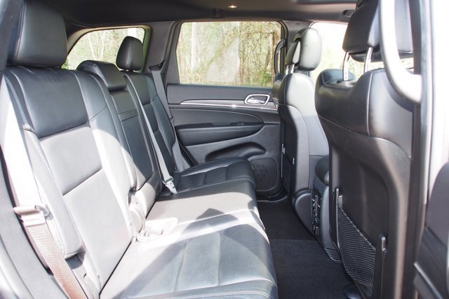 Used 2020 Jeep Grand Cherokee Limited image 13