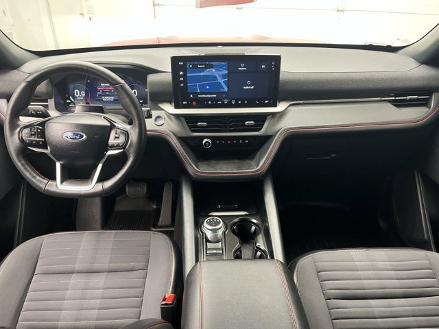 Certified 2025 Ford Explorer ST-Line w/ ST-Line Street Pack AWD/4WD image 4