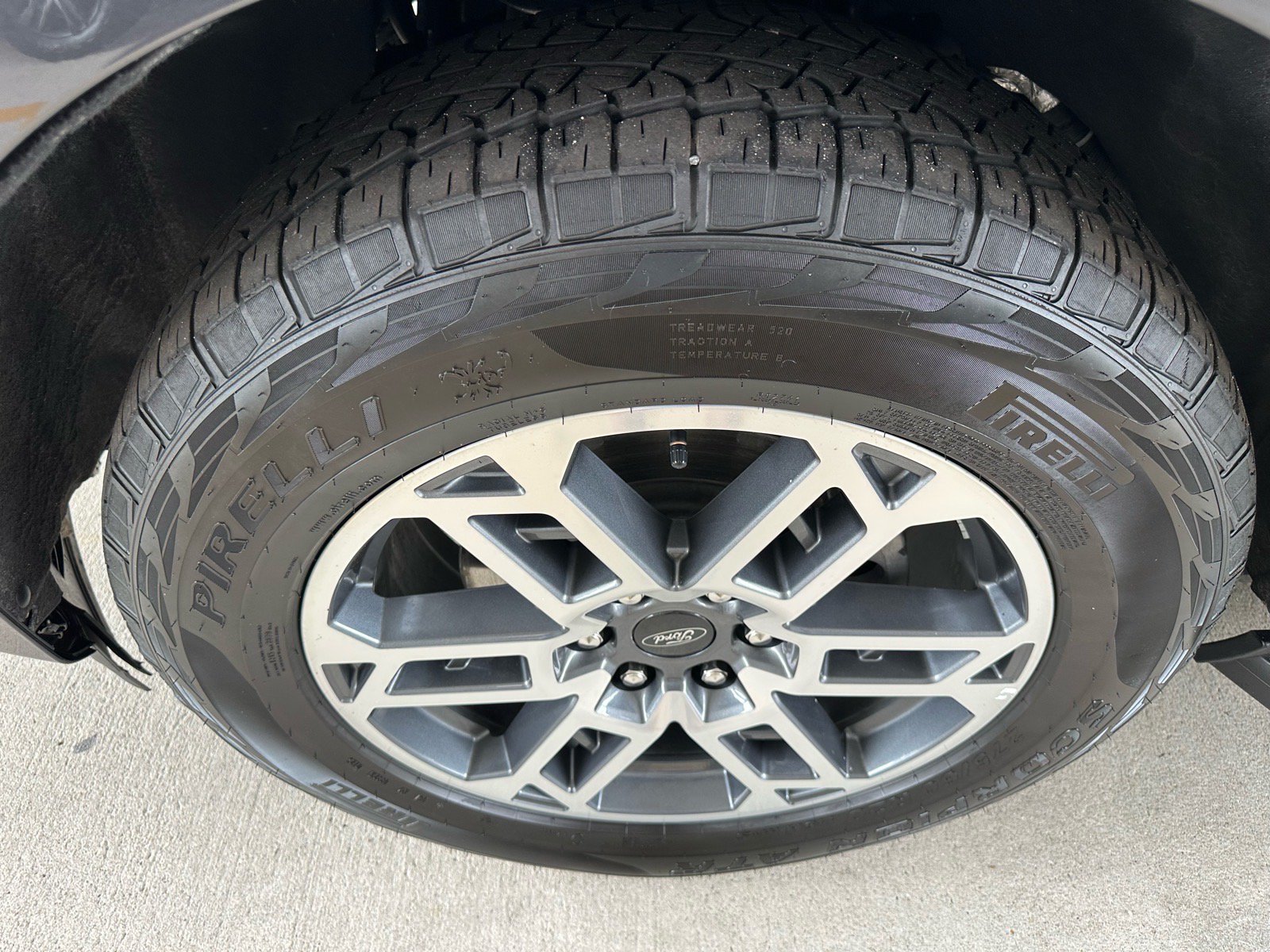 Certified 2025 Ford Expedition Active AWD/4WD image 5
