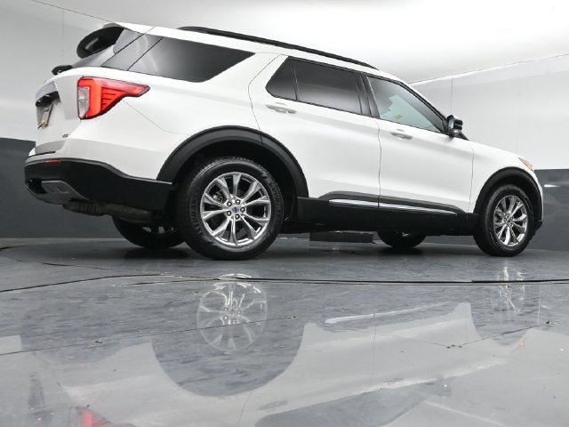 Certified 2024 Ford Explorer XLT w/ Equipment Group 202A AWD/4WD image 43