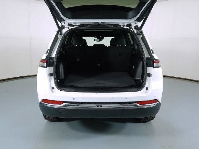 Used 2024 Jeep Grand Cherokee Limited 4xe AWD/4WD image 6