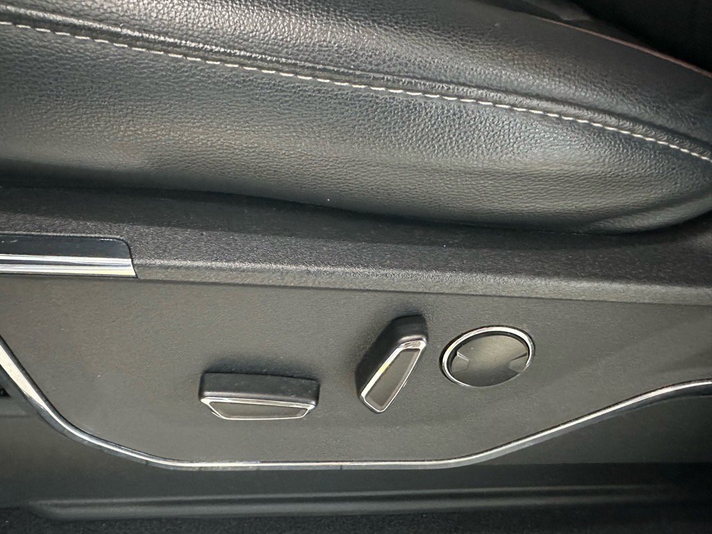 Certified 2023 Ford F150 Lariat w/ Equipment Group 502A High image 41