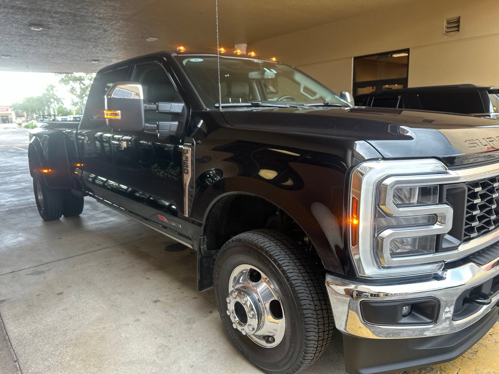 Certified 2025 Ford F350 Lariat w/ Chrome Package