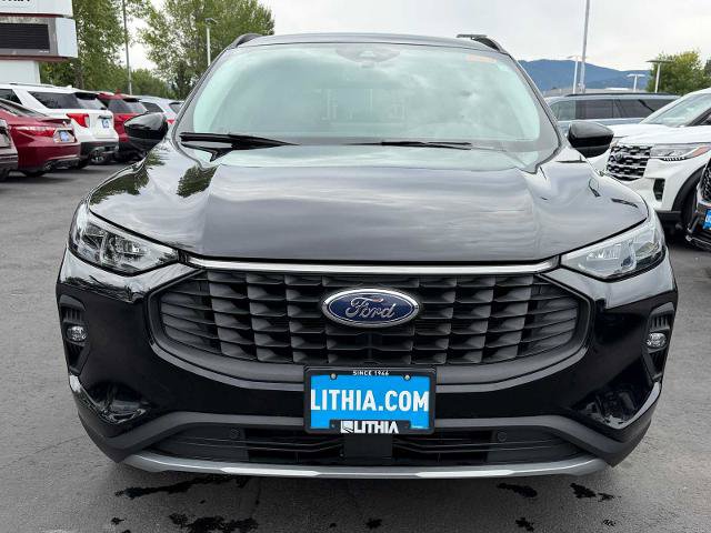 Certified 2025 Ford Escape Platinum AWD/4WD image 2