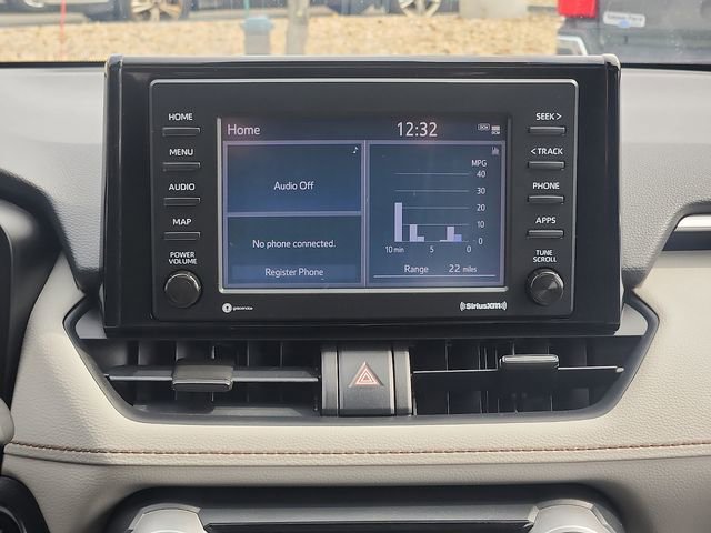 Used 2020 Toyota RAV4 XLE w/ Convenience Package image 16