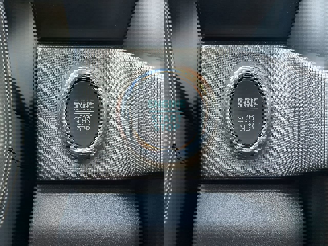 Certified 2025 Ford F450 Platinum w/ FX4 Off-Road Package image 27