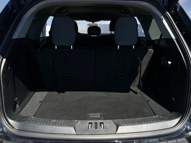 Certified 2023 Ford Explorer XLT w/ Equipment Group 202A RWD image 19