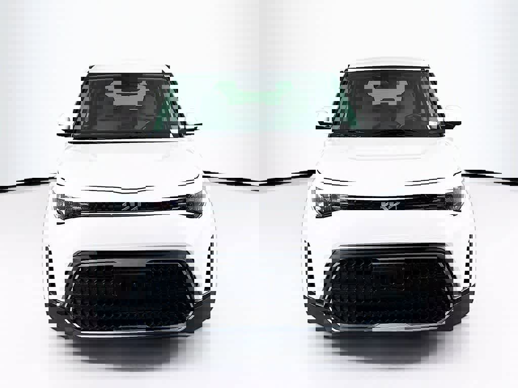 Used 2023 Kia Soul LX image 8