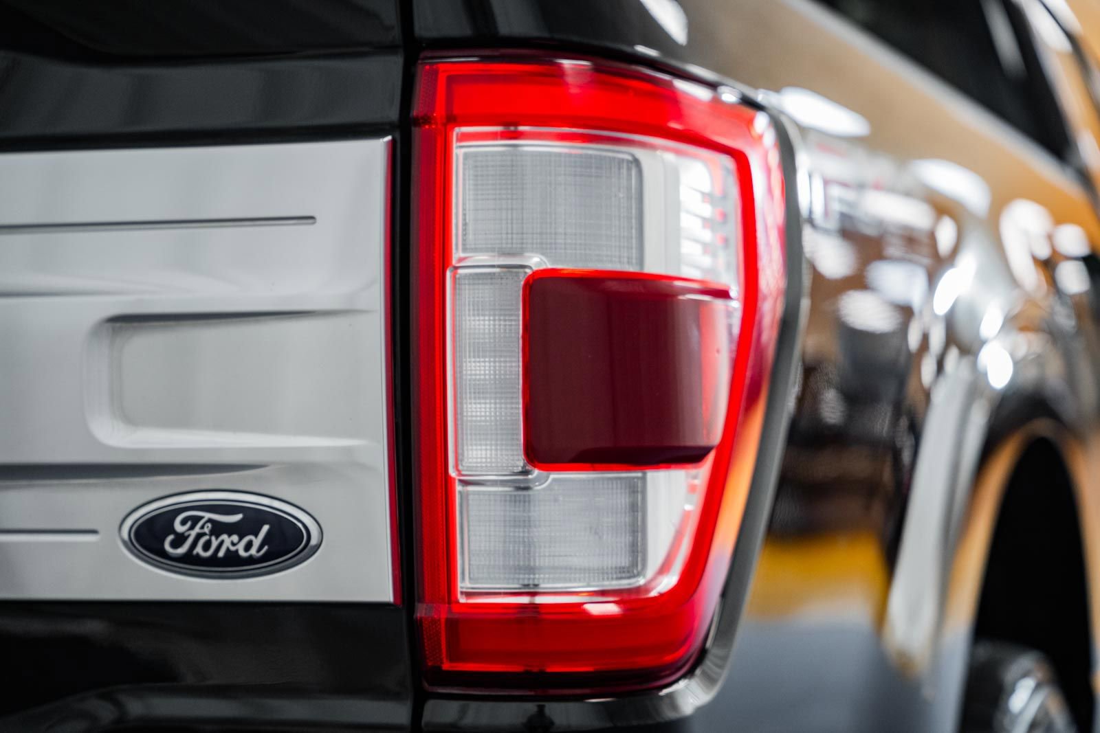 Certified 2023 Ford F150 Platinum w/ FX4 Off-Road Package image 18