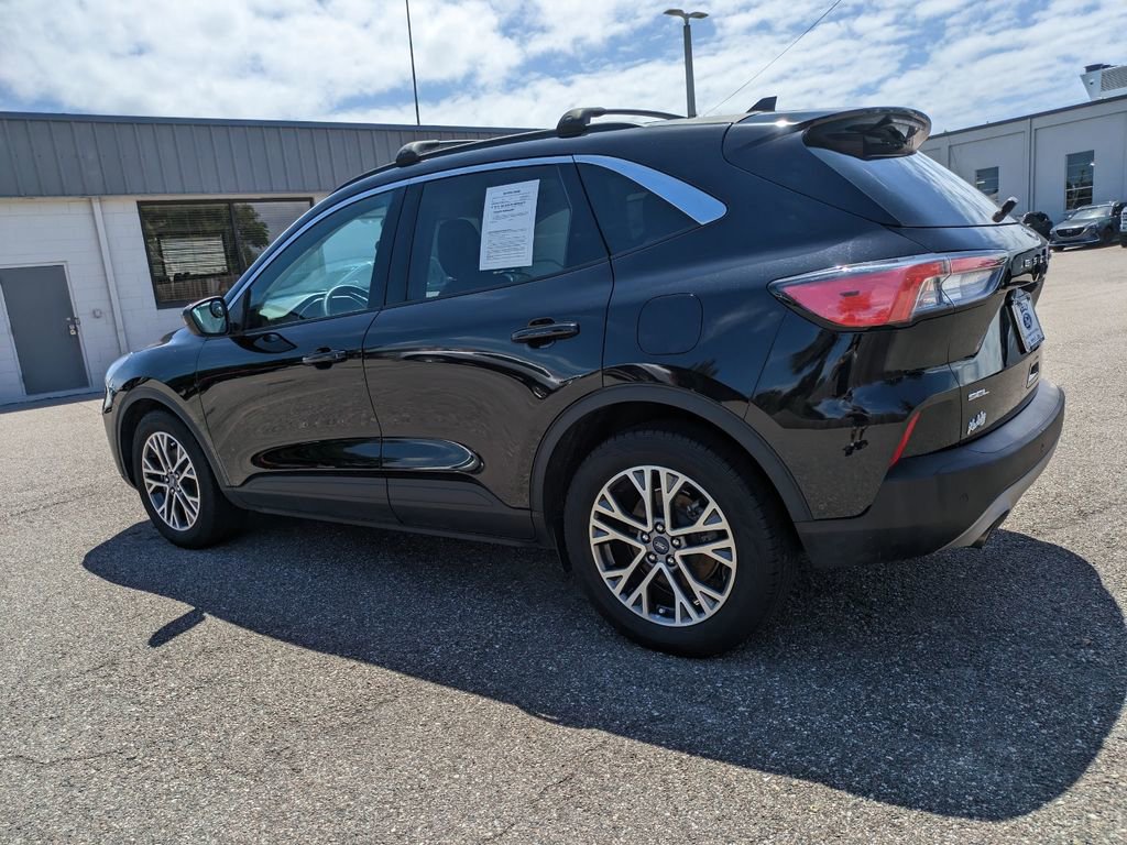 Certified 2022 Ford Escape SEL image 4