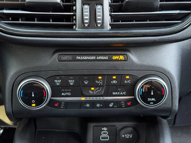 Certified 2025 Ford Escape ST-Line Select AWD/4WD image 13