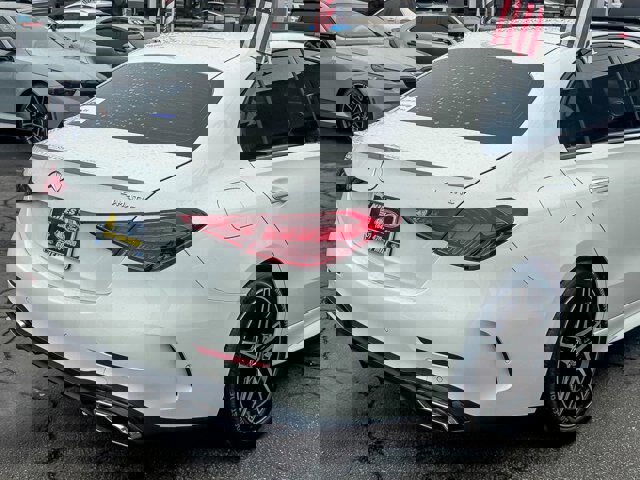 Used 2022 Mercedes-Benz C 300 4MATIC Sedan image 4