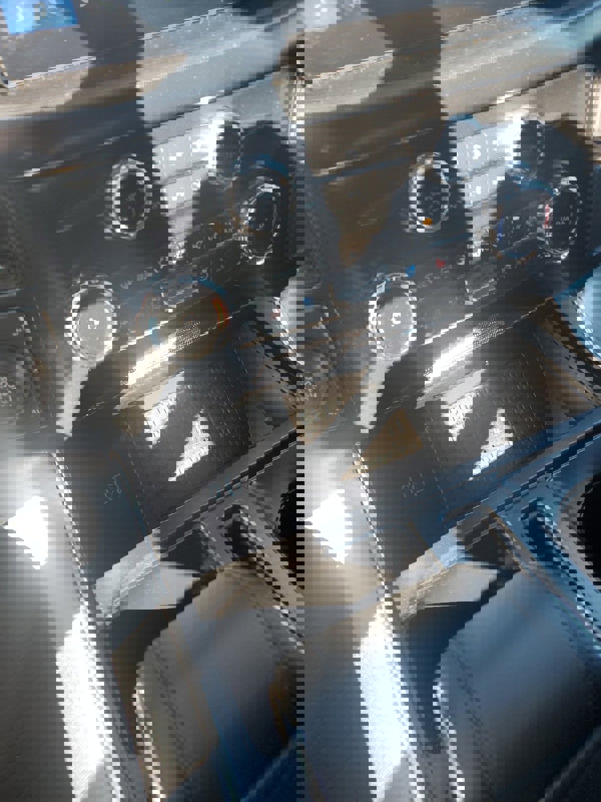 Certified 2024 Ford F150 Platinum w/ Equipment Group 702A High image 13