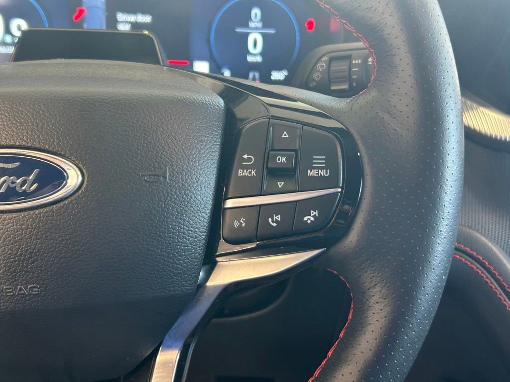 Certified 2025 Ford Explorer ST-Line image 38