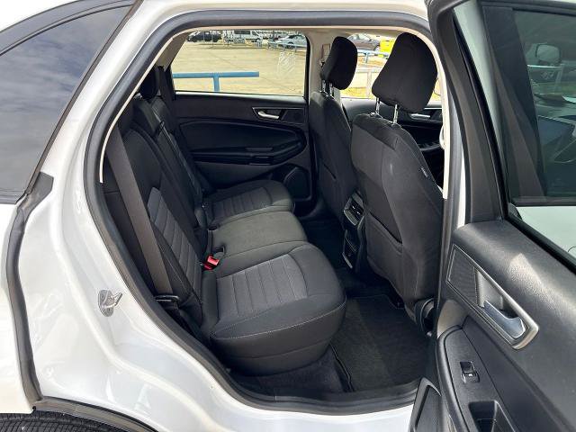 Certified 2022 Ford Edge SE w/ Black Appearance Package AWD/4WD image 12
