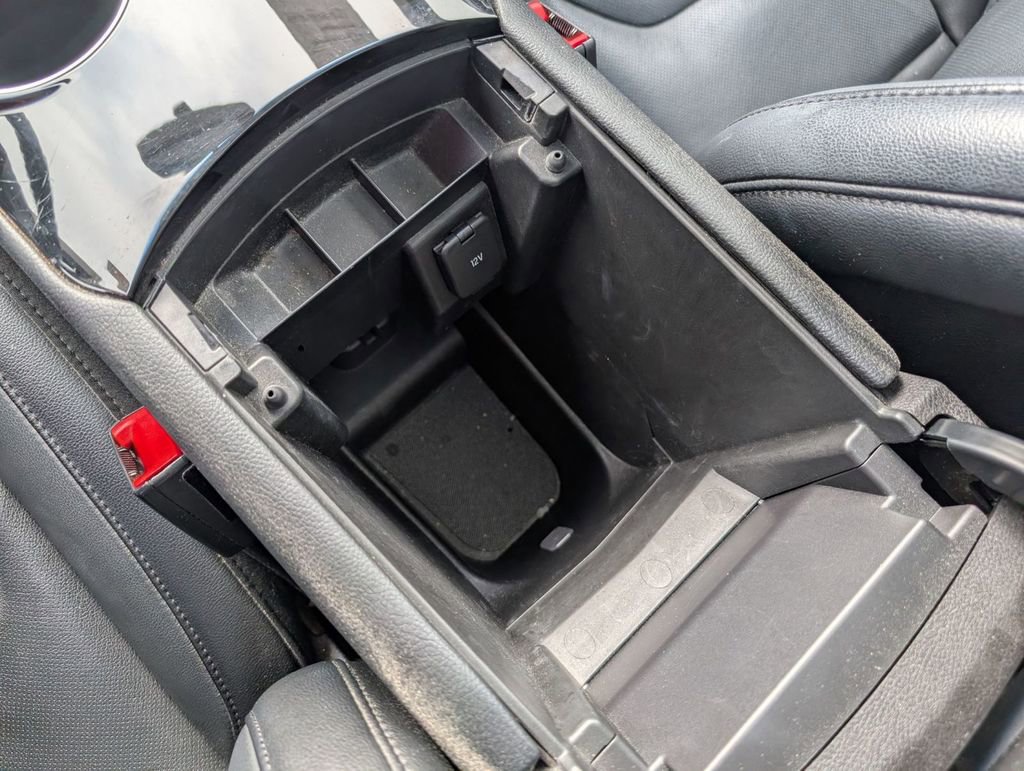 Certified 2017 Ford Edge Titanium w/ Equipment Group 301A image 38