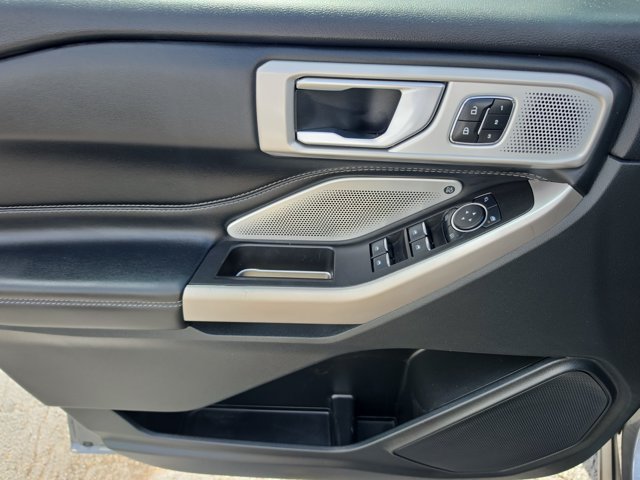 Certified 2023 Ford Explorer Limited w/ Limited Technology Package RWD image 17