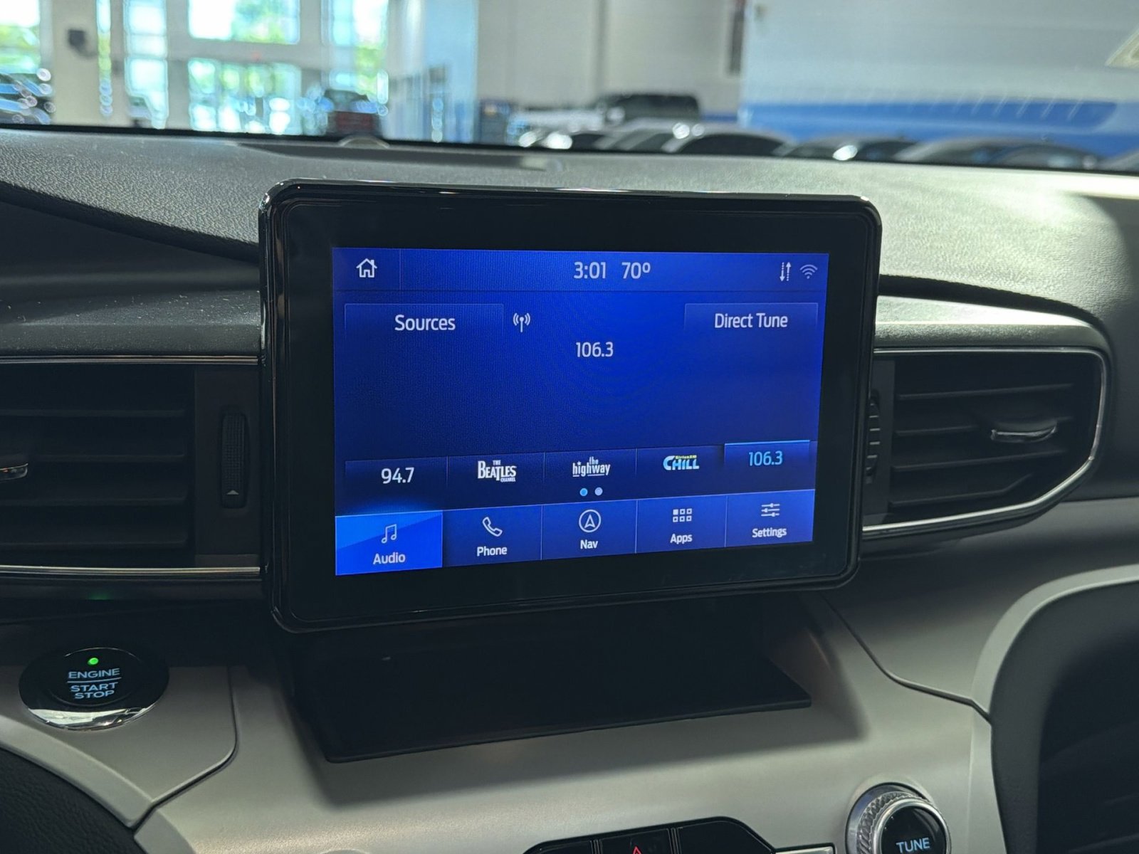 Certified 2020 Ford Explorer XLT w/ Equipment Group 202A AWD/4WD image 39