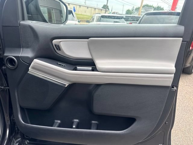 Certified 2025 Ford Expedition Max Active AWD/4WD image 36