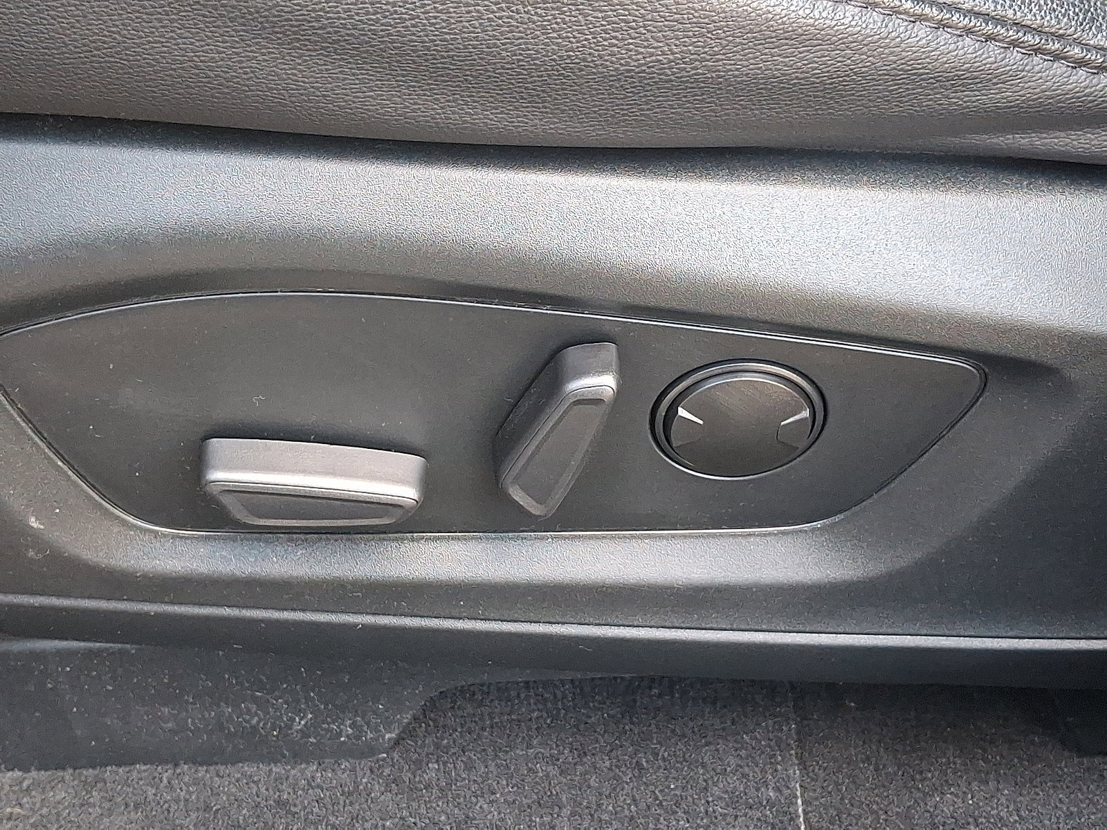 Certified 2022 Ford Explorer ST w/ Equipment Group 401A image 26