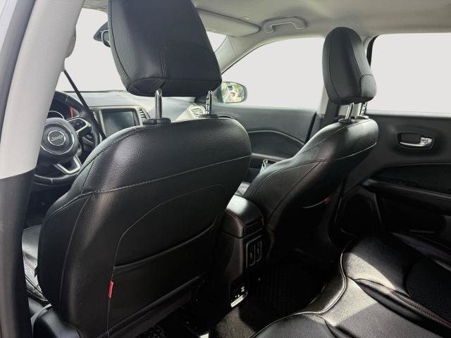 Used 2019 Jeep Compass Trailhawk w/ Cold Weather Group AWD/4WD image 17