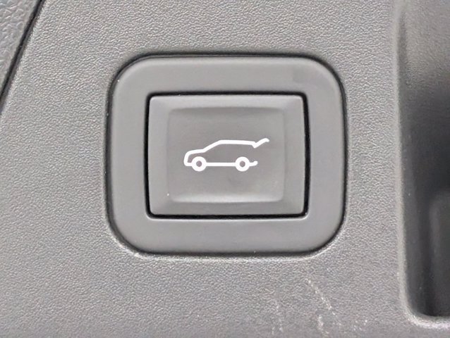 Used 2023 Buick Envision Avenir FWD image 23