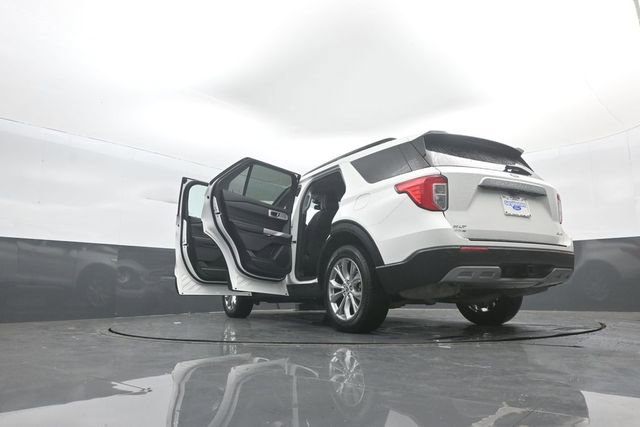 Certified 2024 Ford Explorer XLT w/ Equipment Group 202A image 39