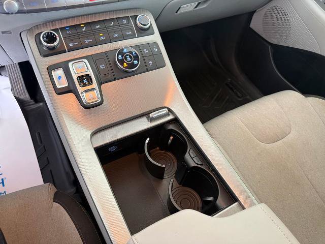 Used 2022 Hyundai Palisade SE AWD/4WD image 18