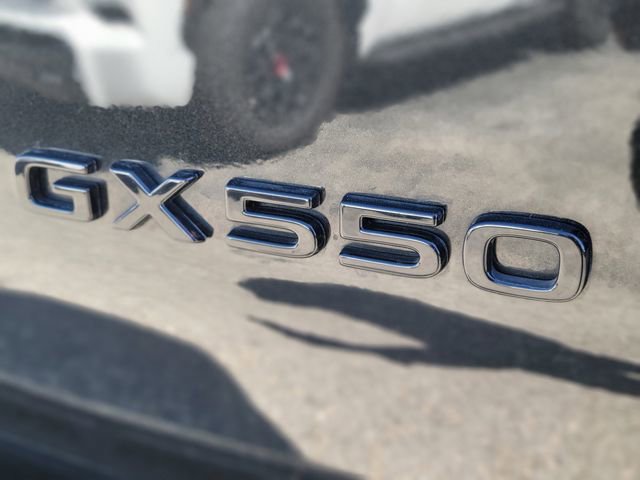 Used 2024 Lexus GX 550 image 5