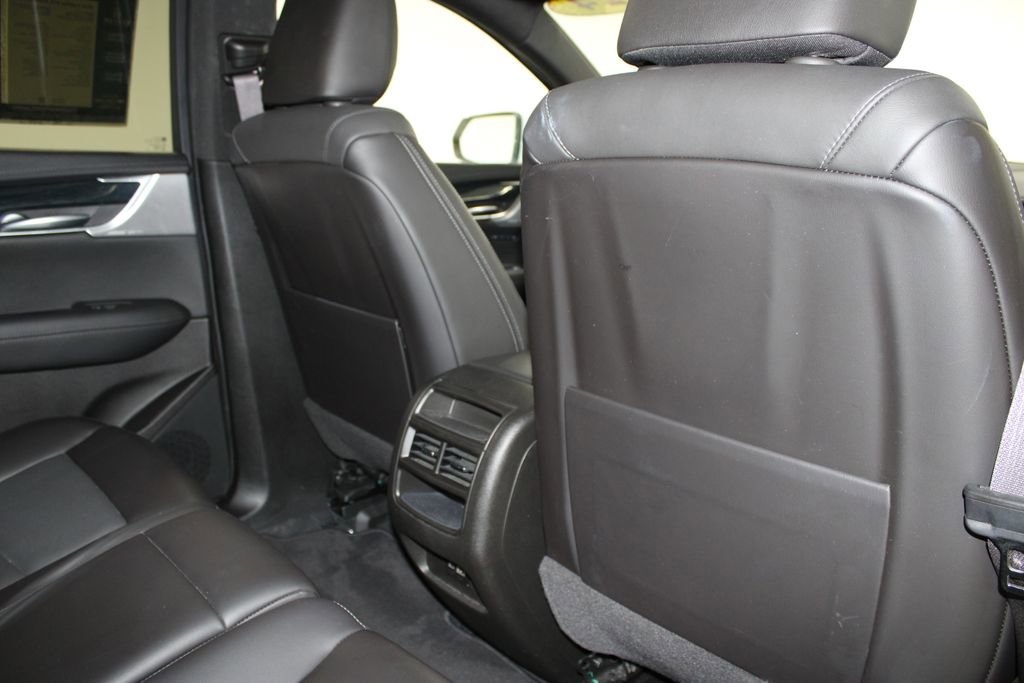 Used 2024 Cadillac XT5 Premium Luxury AWD/4WD image 32
