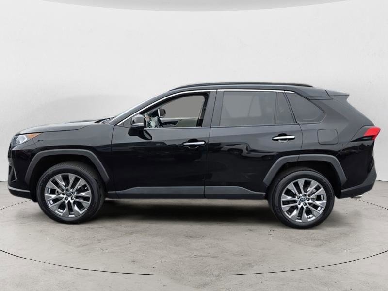 Used 2021 Toyota RAV4 Limited image 2