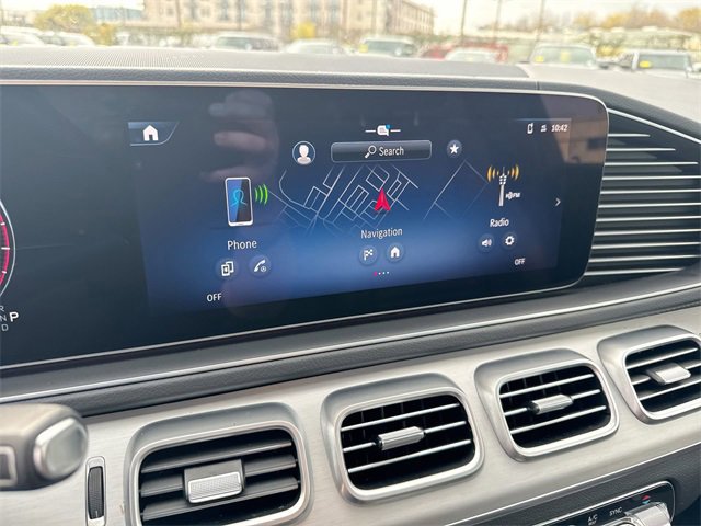 Used 2025 Mercedes-Benz GLS 450 4MATIC image 17