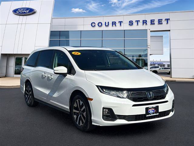Used 2025 Honda Odyssey EX-L image 3
