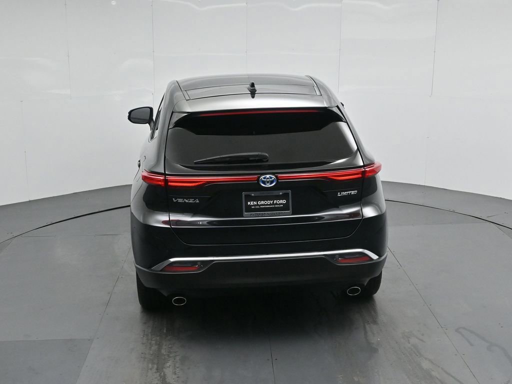 Used 2024 Toyota Venza Limited image 14
