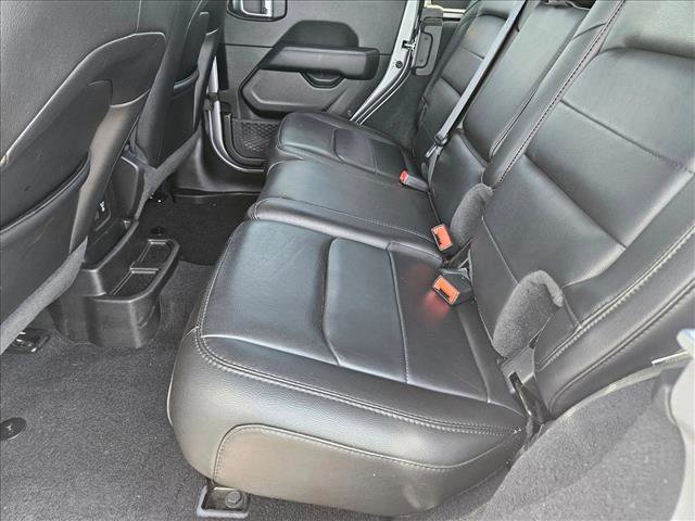 Used 2021 Jeep Wrangler Unlimited Sahara AWD/4WD image 19