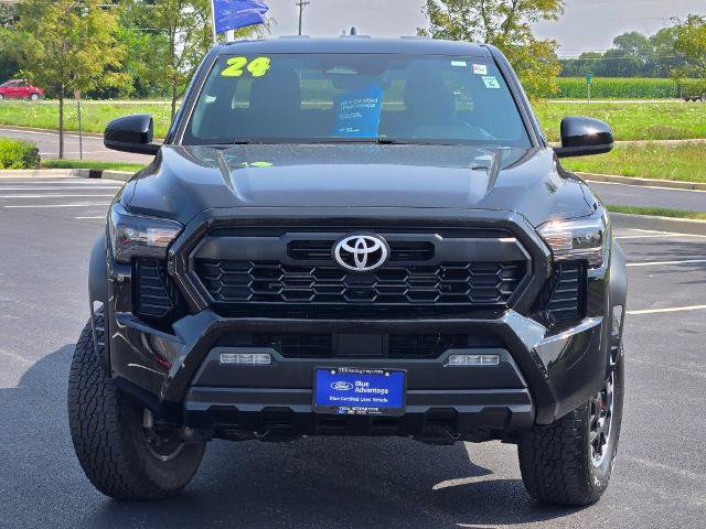 Used 2024 Toyota Tacoma TRD Off-Road AWD/4WD image 3