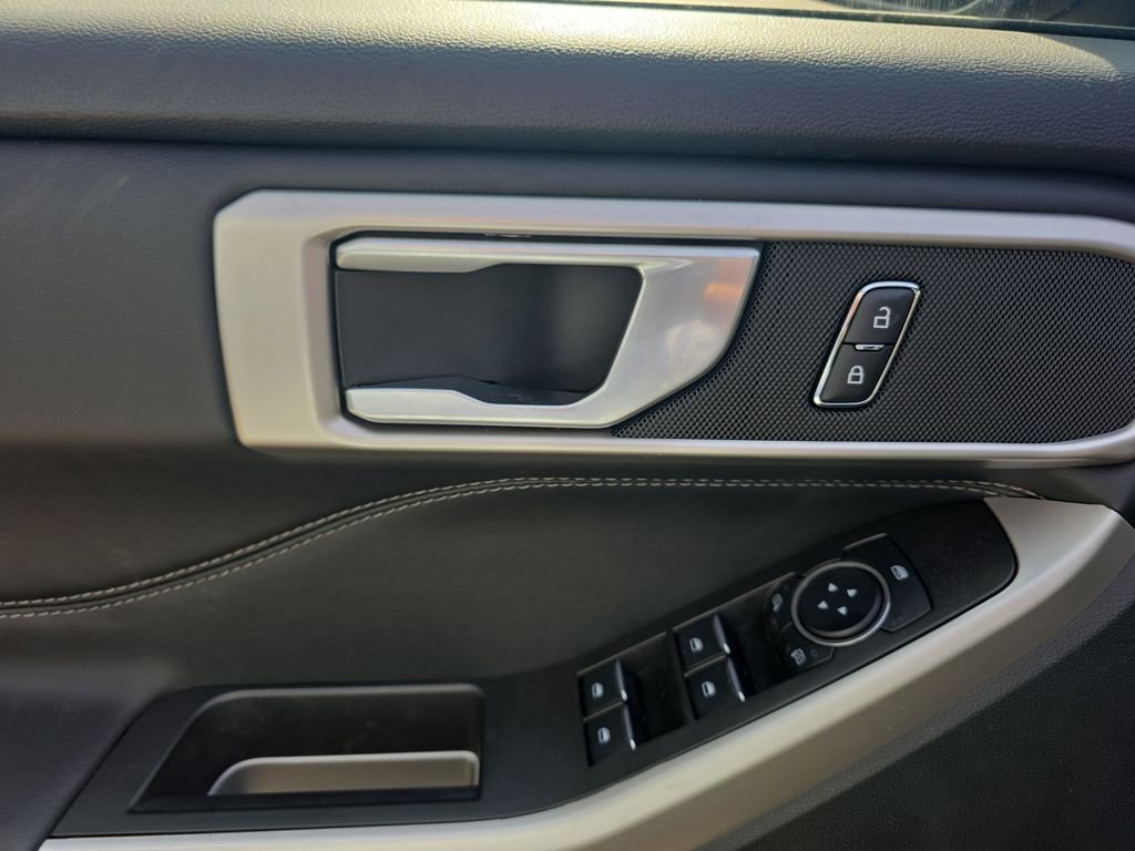 Certified 2024 Ford Explorer XLT w/ Equipment Group 202A image 17