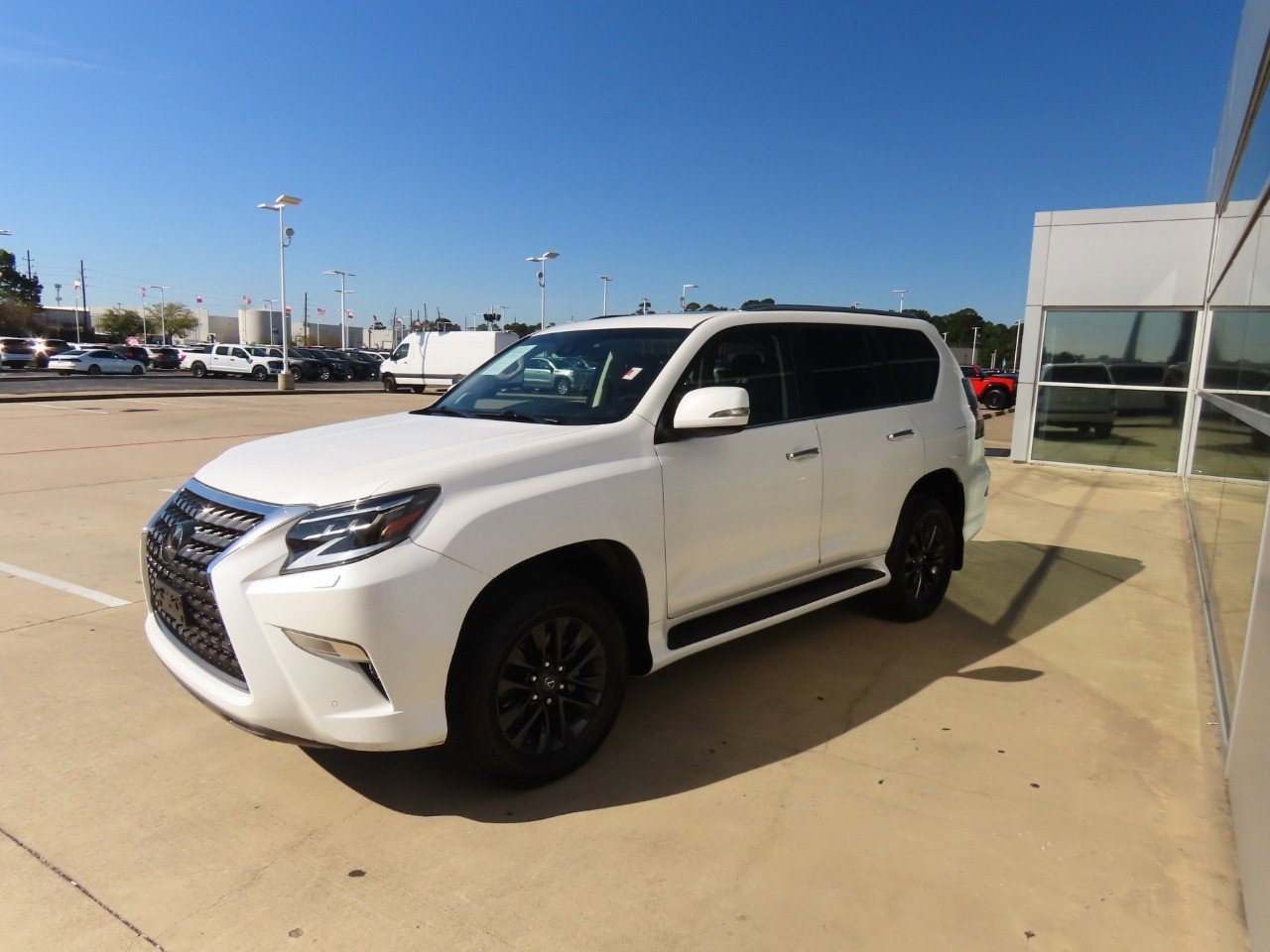 Used 2020 Lexus GX 460 Premium w/ Premium Package image 2