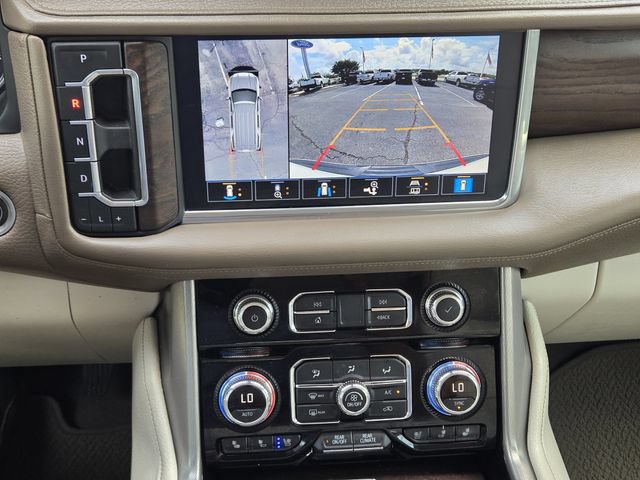 Used 2021 GMC Yukon XL Denali w/ Denali Ultimate Package AWD/4WD image 17