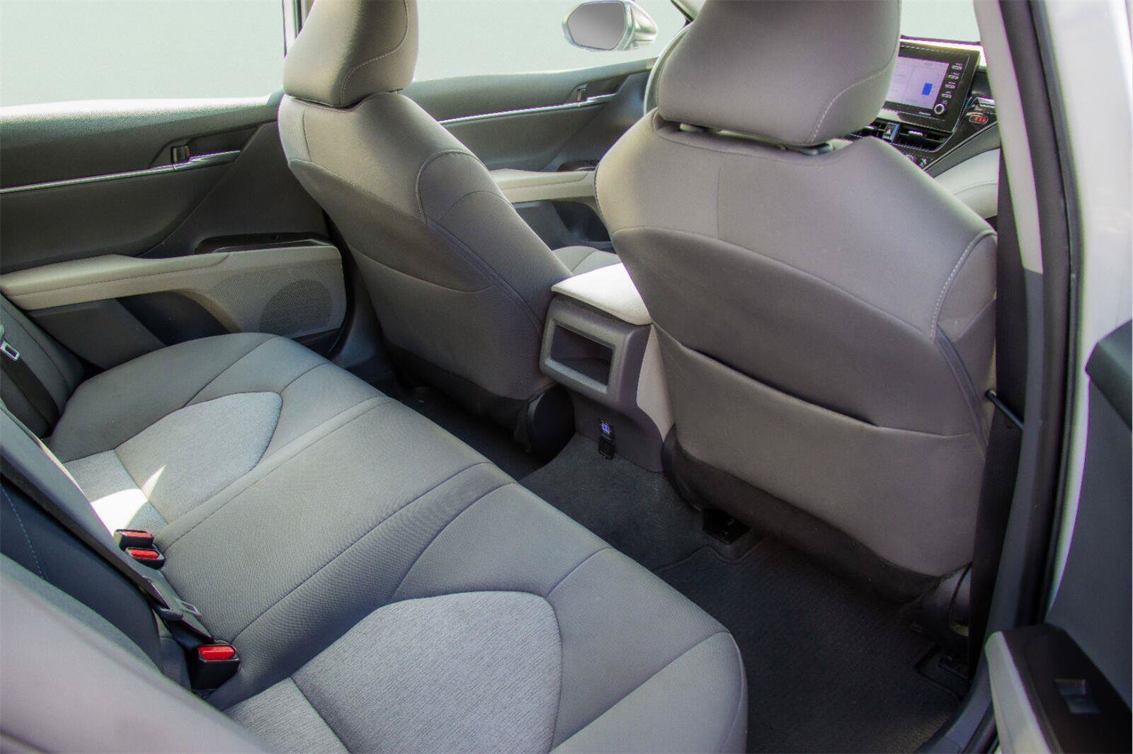 Used 2023 Toyota Camry LE FWD image 8