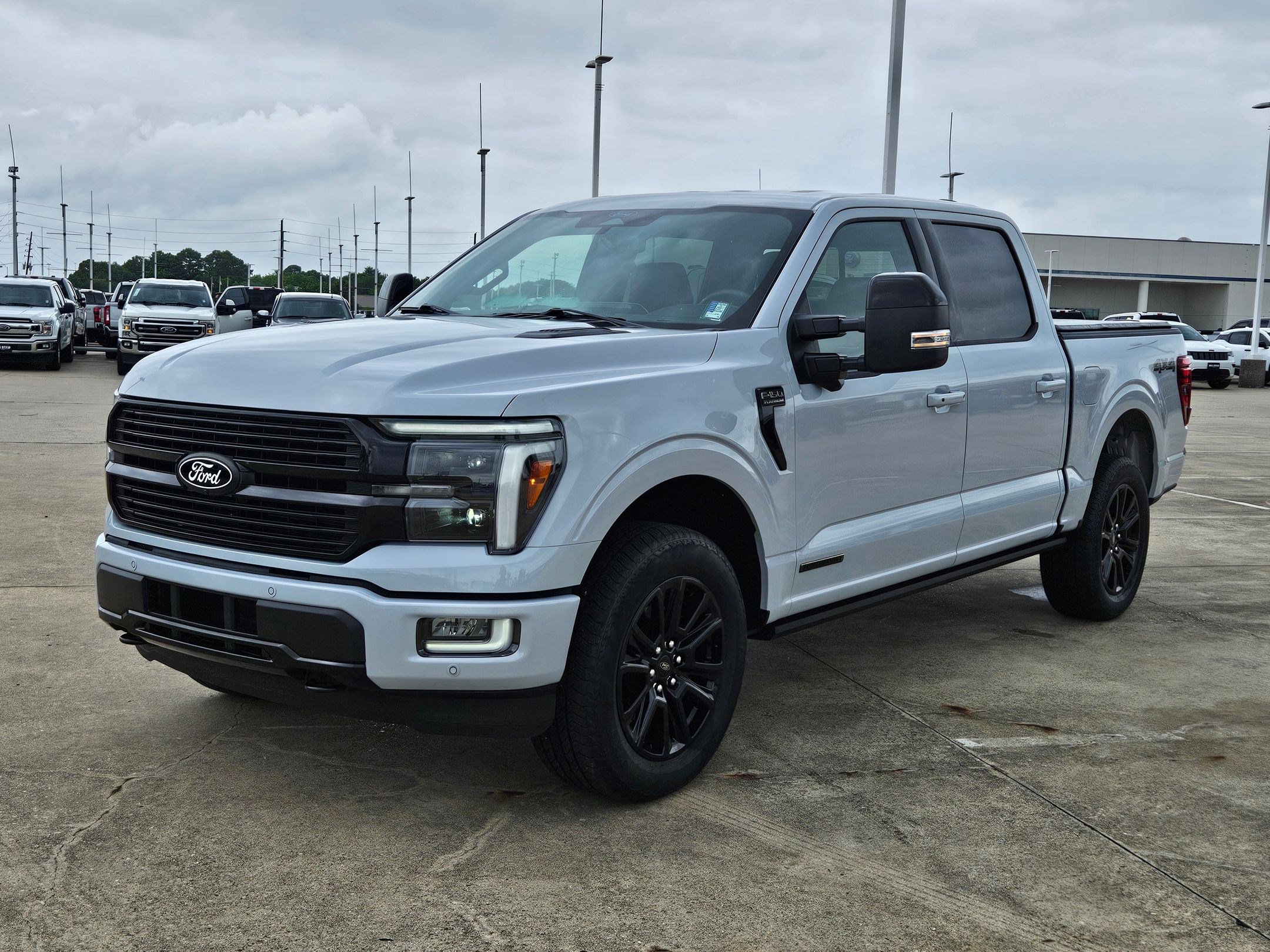 Certified 2025 Ford F150 Platinum AWD/4WD image 10