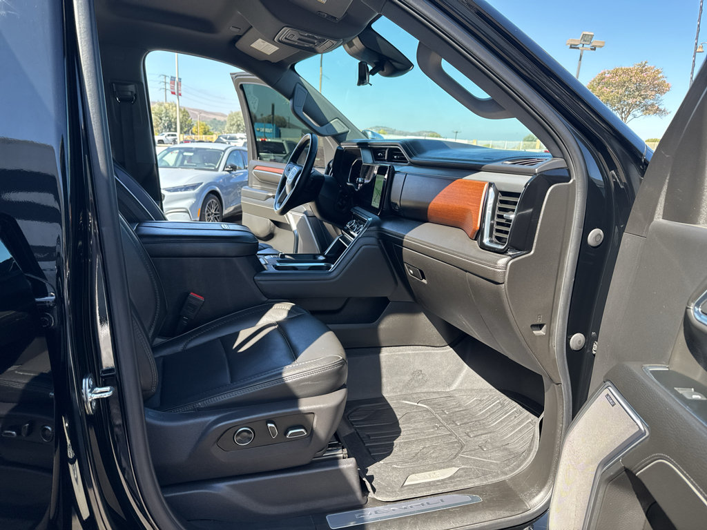 Used 2024 GMC Sierra 2500 Denali w/ Technology Package AWD/4WD image 26