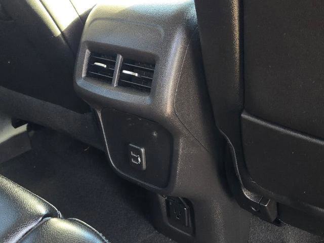 Used 2023 GMC Terrain SLT image 12