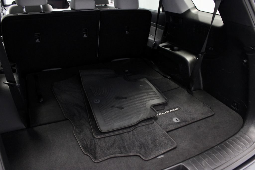 Used 2025 Hyundai Palisade SEL AWD/4WD image 16
